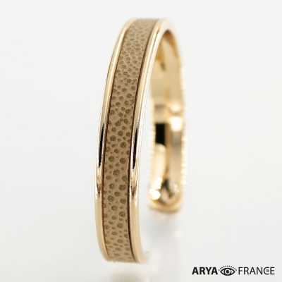 Bracelet Beige - finition doré - cuir EPV de luxe taurillon grainé galuchat
