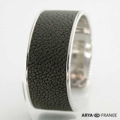 Bracelet Vert kaki volcano - finition argenté rhodié -  cuir EPV de luxe taurillon grainé galuchat